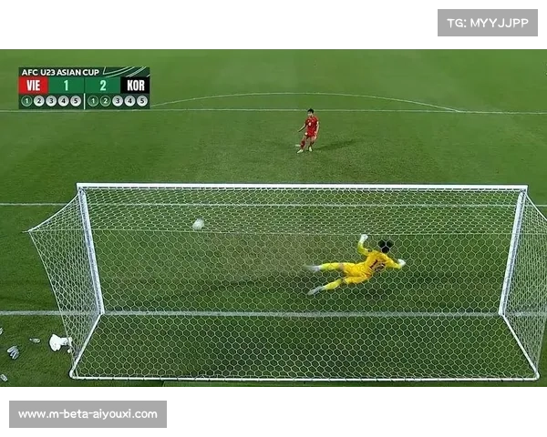 广岛三箭主场面临两球逆转压力 首回合红牌成系列赛转折点